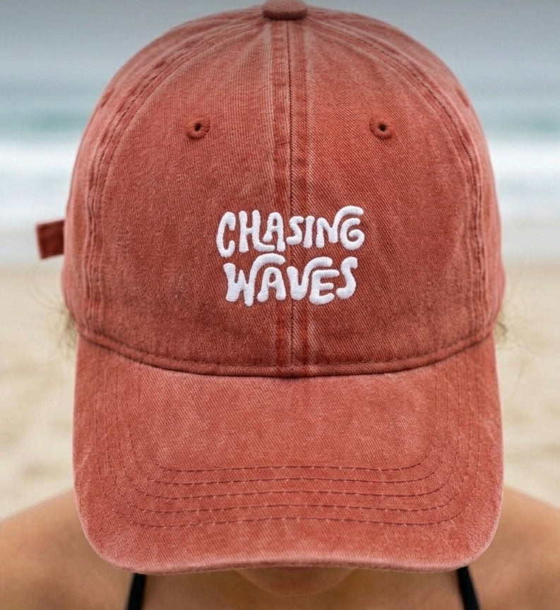 Czapka Chasing Waves